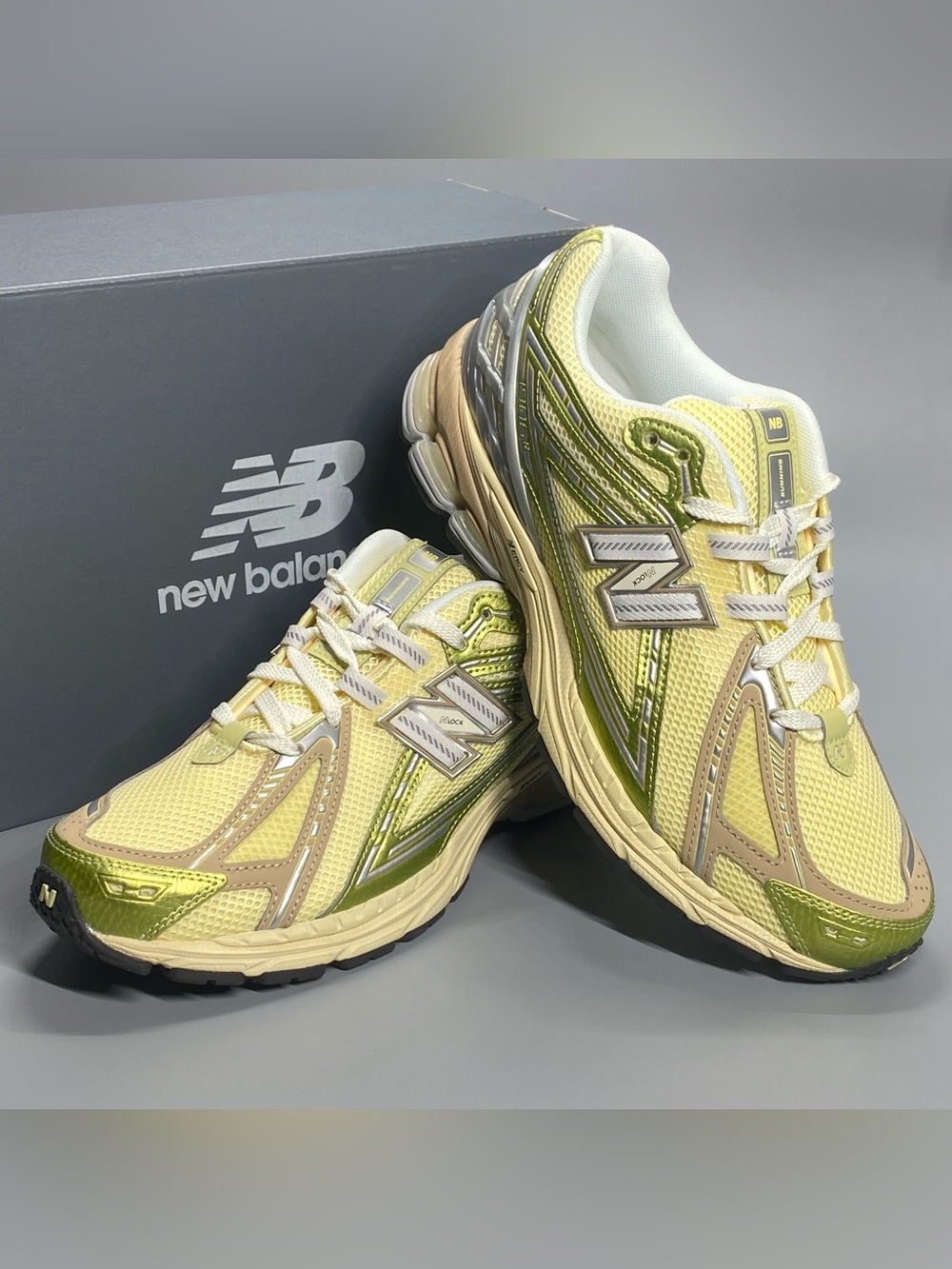 New Balance 1906R U1906RND Yellow Green Silver Beige Sneaker Mens 10.5 Womens 12